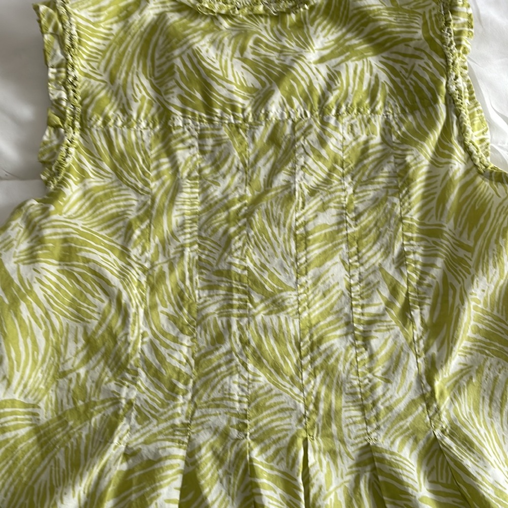 Ann Taylor Loft sleeveless blouse - Picture 8 of 8